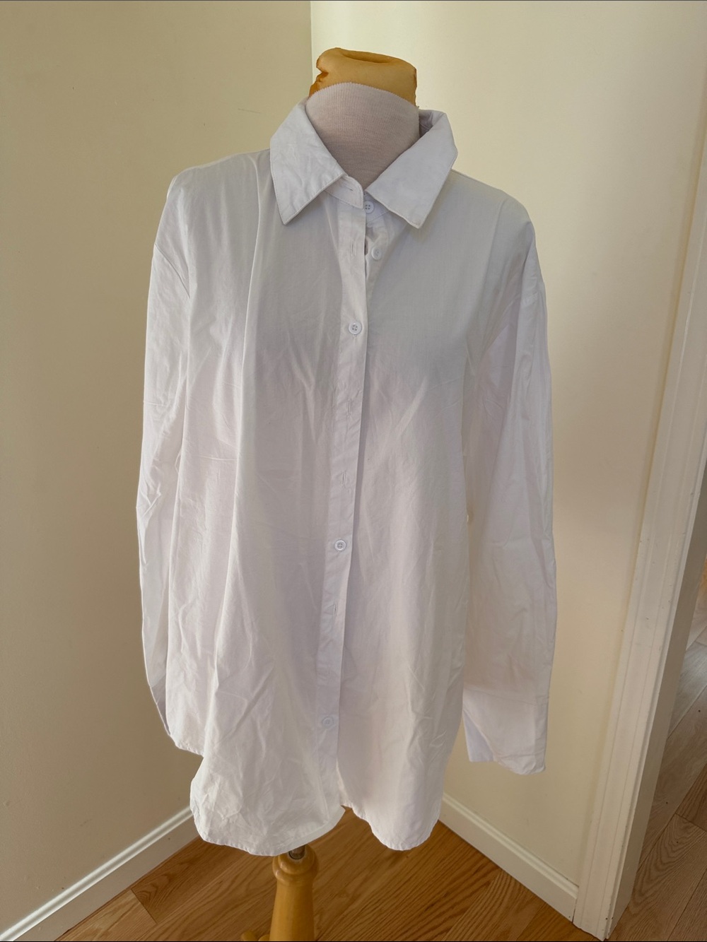 White Fox boutique L/XL white button down cotton shirt.